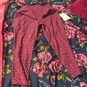 Athleta Fuchsia Animal Print Leggings